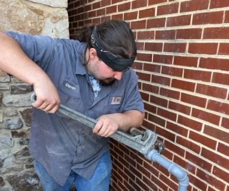 Layman's Contracting Inc