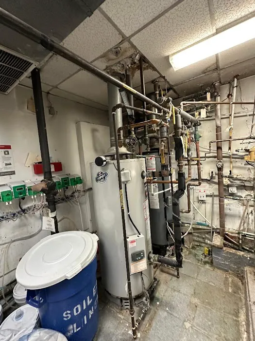 R & R Plumbing and Salem Rooter Inc Picture 8
