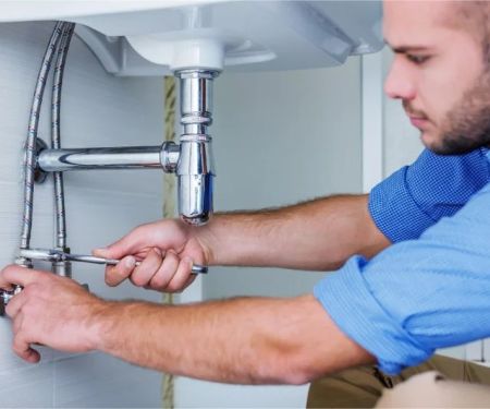 When Should You Call a Plumber for Preventing Winter Plumbing Issues | PlumberNear