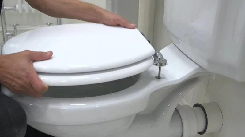 Should I Replace or Repair Installing a New Toilet? | Expert Plumbing Tips