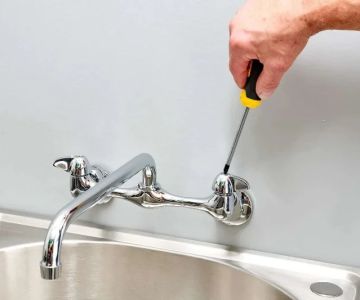 Expert Advice on a Leaking Faucet and How to Fix It Safely