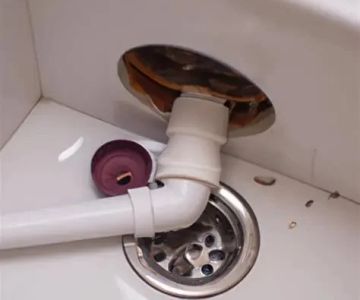 Step-by-Step Guide to Unclogging a Bathtub Drain (DIY + Expert Tips)