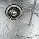 Step-by-Step Guide to Clogged Drains: What to Do and When to Call a Plumber