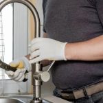 When Should You Call a Plumber for a Leaking Faucet? Expert Tips and Advice