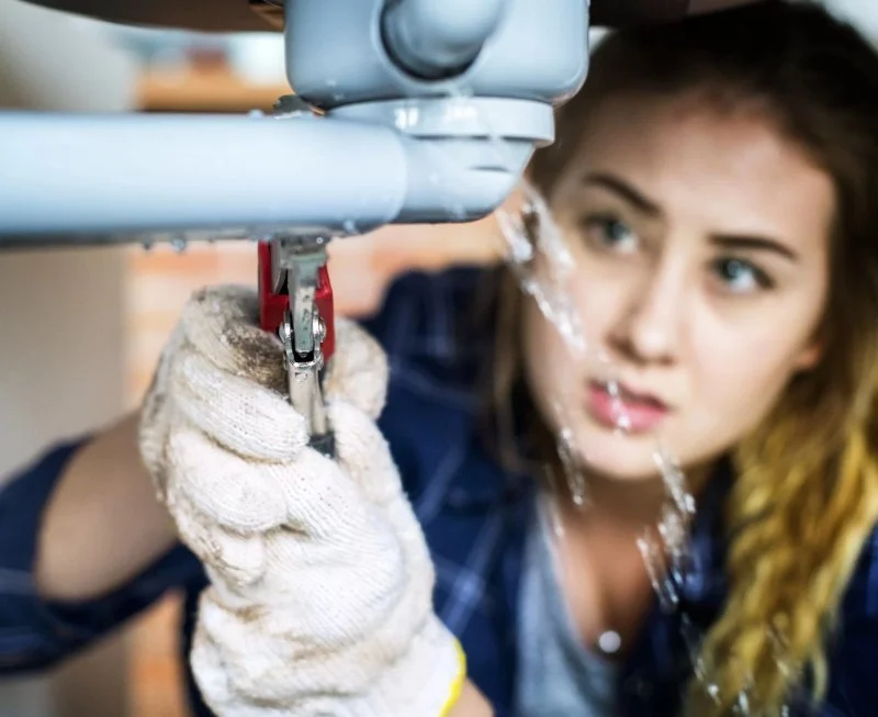 How to Detect and Fix Leaking Water Pipes in Your Home