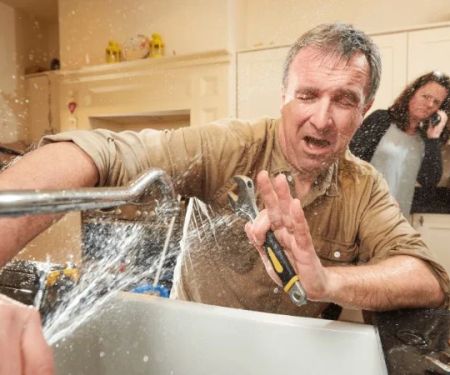 What Are the Signs of Plumbing Problems in Your Home?
