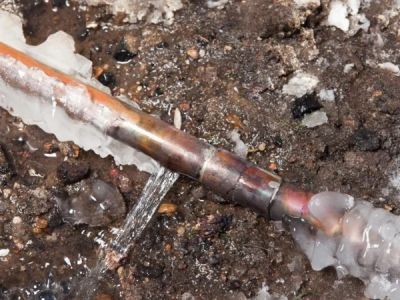 How to Fix a Frozen Pipe Without Causing Further Damage