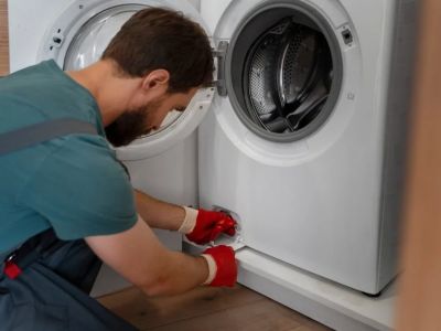 How to Fix a Leaking Washing Machine Hose Quickly and Safely
