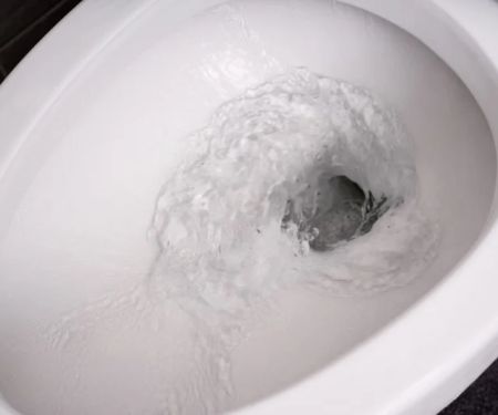 Why Is My Toilet Not Flushing All the Way?