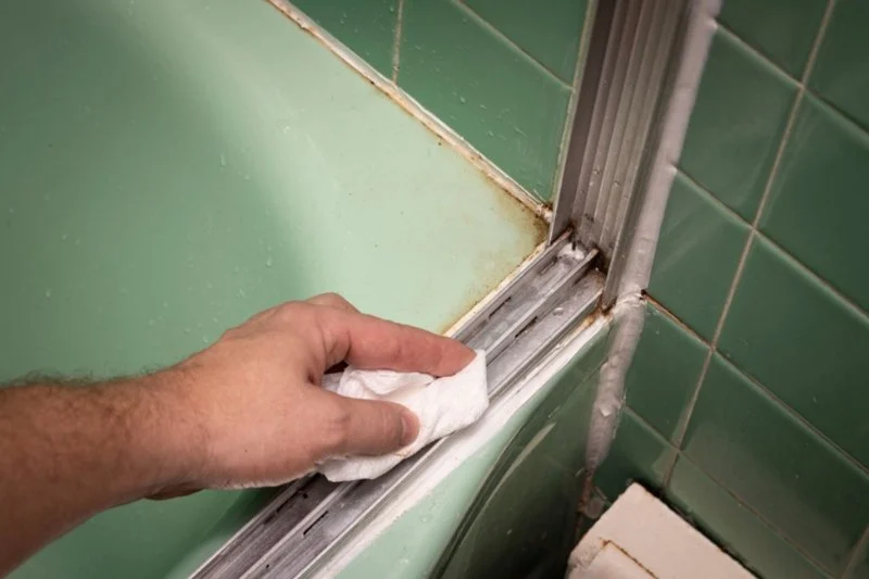 How to Fix a Leaking Shower Door Seal: A Complete Guide