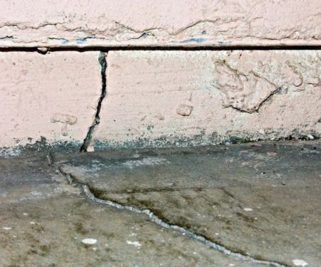 What Causes a Slab Leak Under Your House and How to Fix It