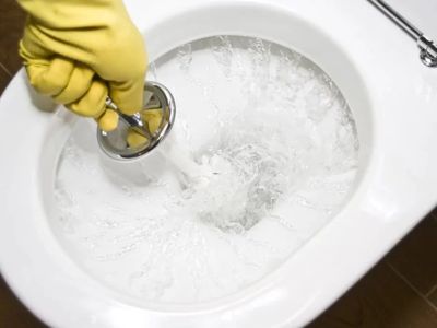 How to Fix a Clogged Toilet Without a Plunger: Practical Home Methods