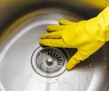 Best DIY Methods to Unclog a Kitchen Sink with Standing Water That Actually Work