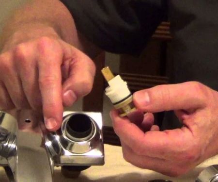How to Fix a Leaking Shower Faucet Valve: Step-by-Step Repair Guide