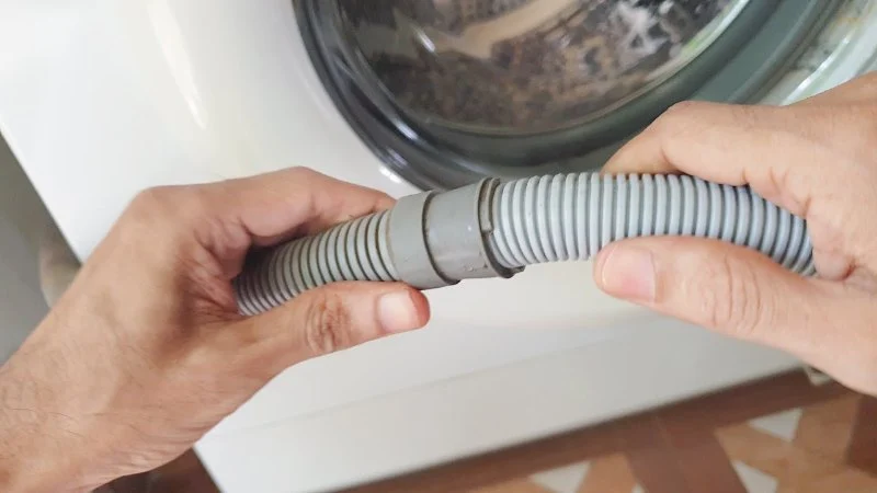 How to Replace a Broken Washing Machine Drain Hose