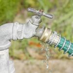 How to Fix a Leaking Outdoor Hose Connection Step by Step Guide